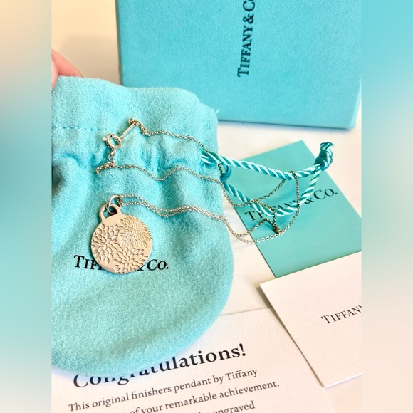 Tiffany & Co. Silver “GO WOMEN 2018”Medallion Necklace - Picture 3 of 9